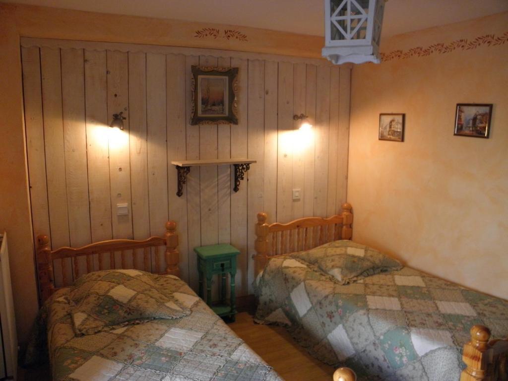 Gite Auberge Les Terres Blanches De Meolans Bilik gambar
