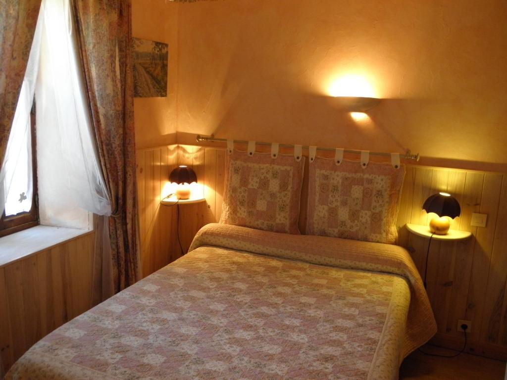 Gite Auberge Les Terres Blanches De Meolans Bilik gambar